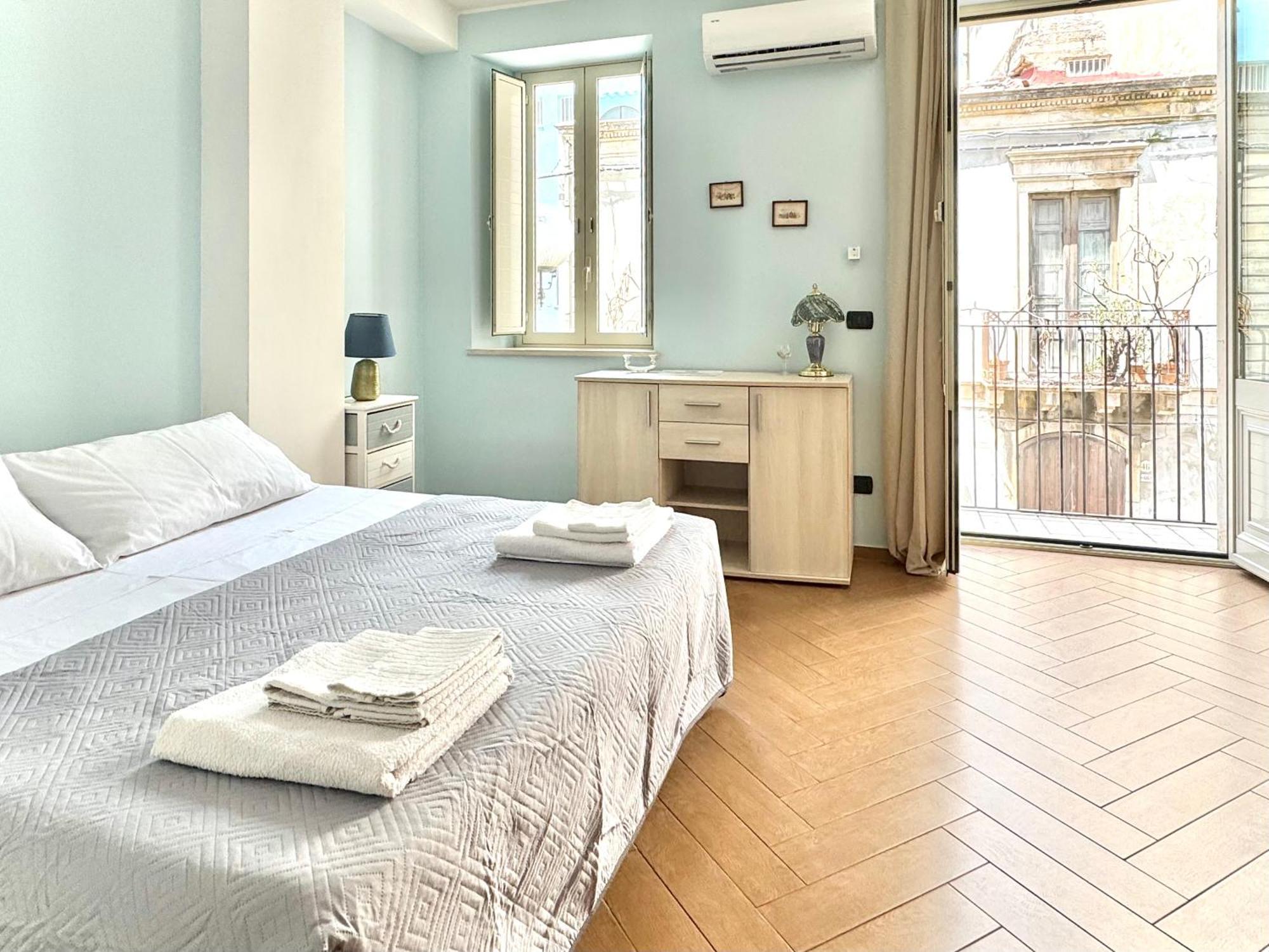 Maremare Apartments Giardini Naxos Exterior foto